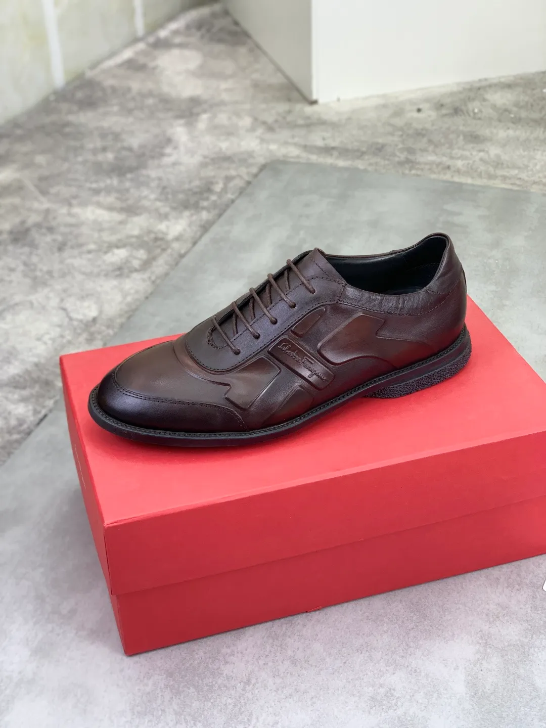 Men's Men's Shoes P560💰[New Style] Water-dyed Niuli 🆘[Salvatore Ferragamo] Ferragamo's latest casual business leather shoes for men! Listed simultaneously! The fabric is made of specially imported original calfskin, the lining is made of imported water-dyed cowhide, and the original combination outsole is absolutely luxurious and leads the fashion trend. Matching code: 39-44 (45 customized) 5️⃣ colors available